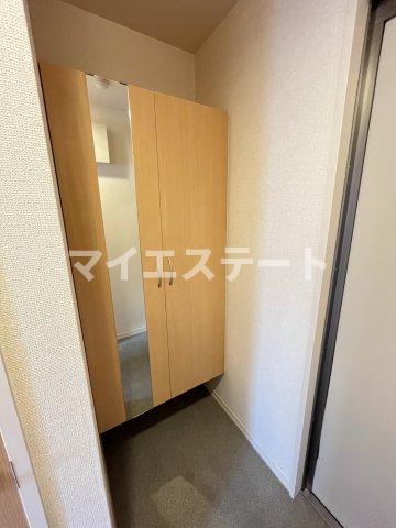 玄関　別部屋写真