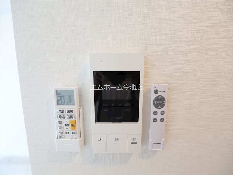 セキュリティ　TVモニター付インターホン