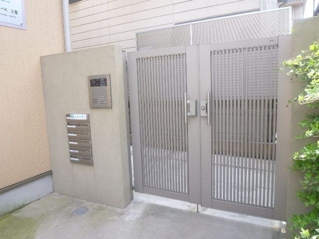 エントランス　エントランス