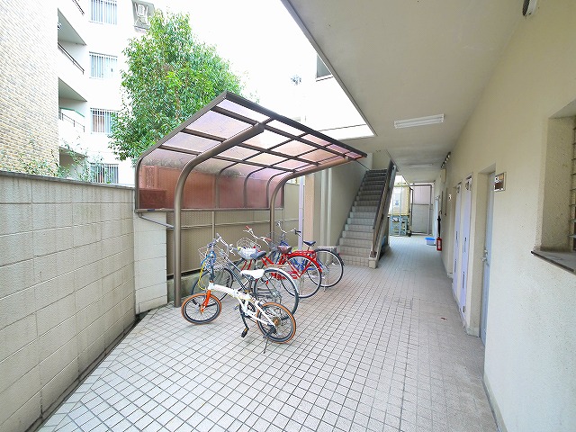 その他共有部分　自転車置き場はこちらです。