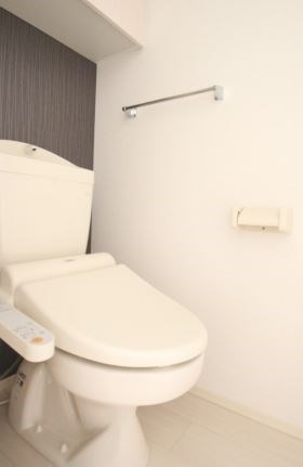 トイレ　※別号室の参考写真になります。