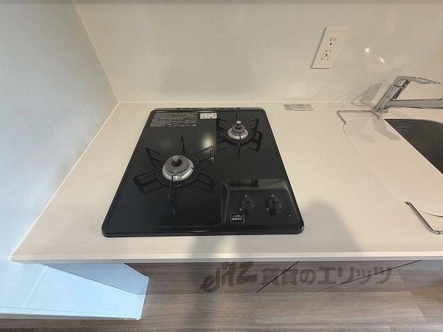 キッチン　ガス２口コンロ