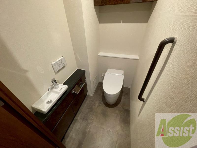 トイレ　トイレです。ウォシュレット付を探している方、おすすめです。
