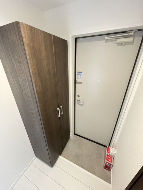 玄関　★同施工別建物の参考写真です★