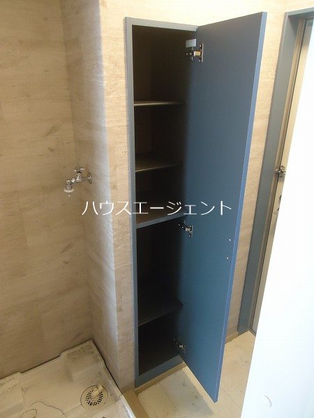 エントランス　シューズBOXございます。※参考画像
