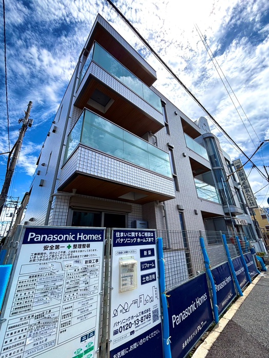 建物外観　建築中