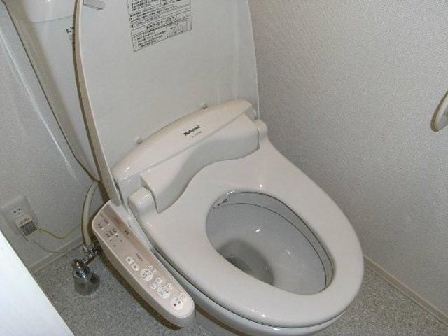 トイレ　温水洗浄便座