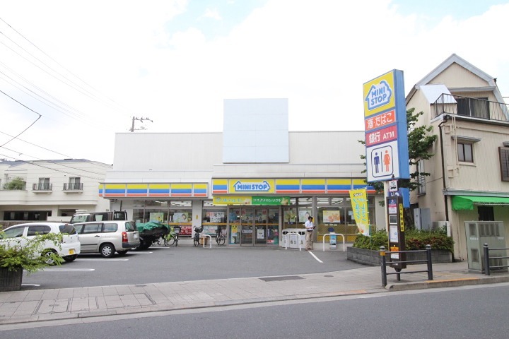 コンビニ　ミニストップ 荒川1丁目店（コンビニ）まで457m