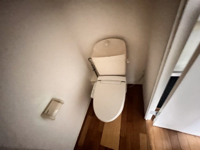 レオパレスさいわいのトイレ写真