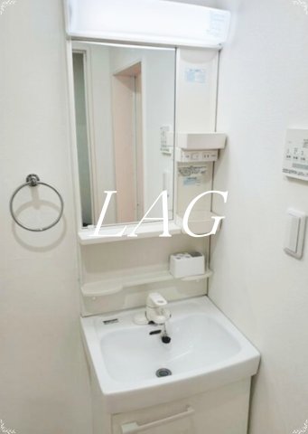 洗面設備　洗面台です。