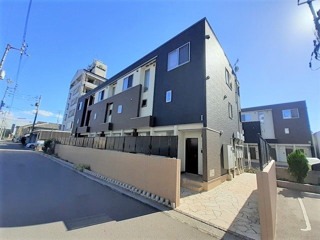 高松琴平電鉄志度線 沖松島駅 徒歩2分 3階建 築9年の外観写真