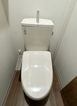 トイレ　※別部屋参考写真