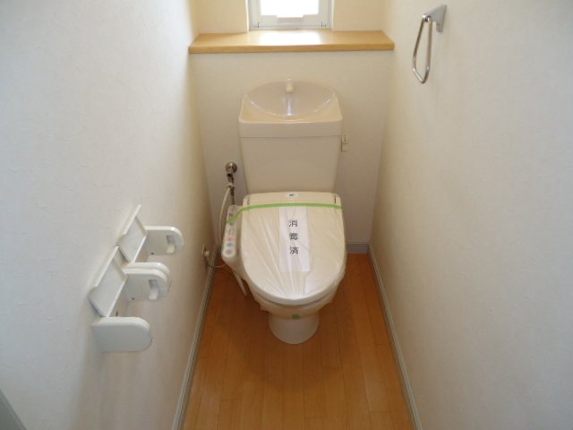 トイレ　シャワー付トイレ