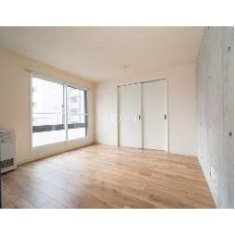 居室・リビング　明るいお部屋になっております！