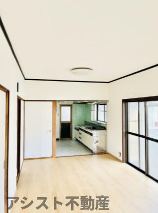 丸山町貸家の居間写真