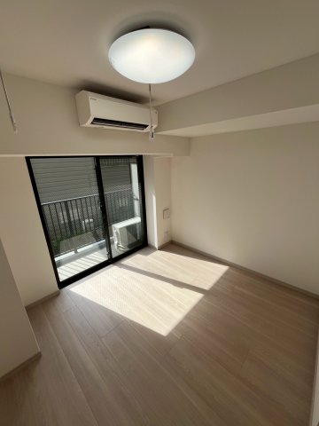 クレヴィスタ横浜関内IIの居間写真