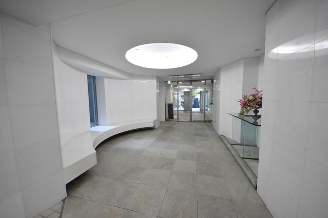ピアース東京インプレイスの外観写真