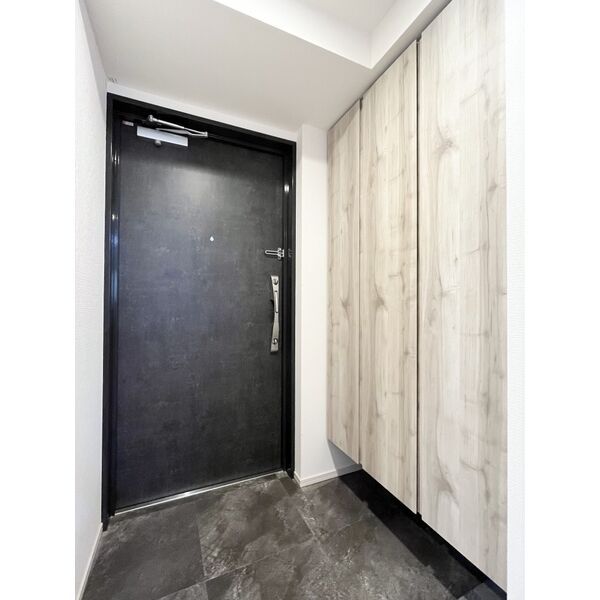 S-RESIDENCE千種belvia TOWERの玄関写真