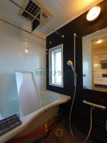 バス・シャワールーム　別部屋同間取り参考写真