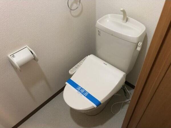 地下鉄東山線 本郷駅 徒歩8分 6階建 築22年のトイレ写真