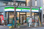 コンビニ　ファミリーマート 北区上十条一丁目店（コンビニ）まで388m