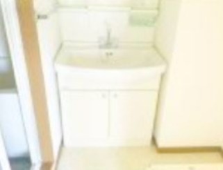 洗面設備　※同仕様写真含む