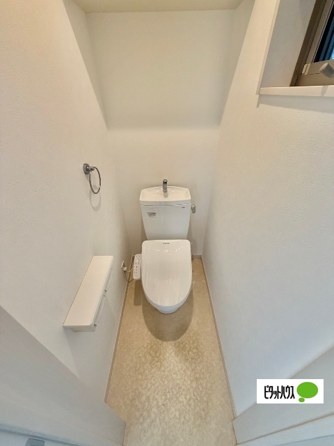 福島区福島8丁目戸建てのトイレ写真