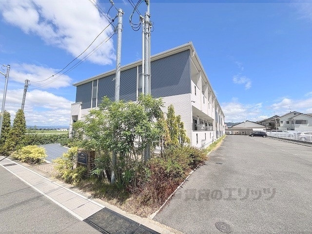 ペルル伊勢田の外観写真