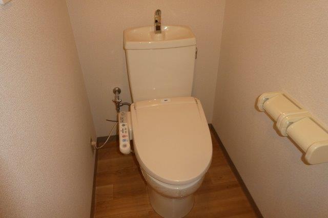ＪＲ山陽本線 倉敷駅 徒歩20分 2階建 築21年のトイレ写真