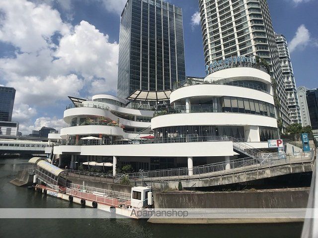 ショッピングセンター　横浜ベイクォーター（ショッピングセンター）まで815m