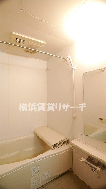 アンビエンテ横浜鴨居の風呂写真