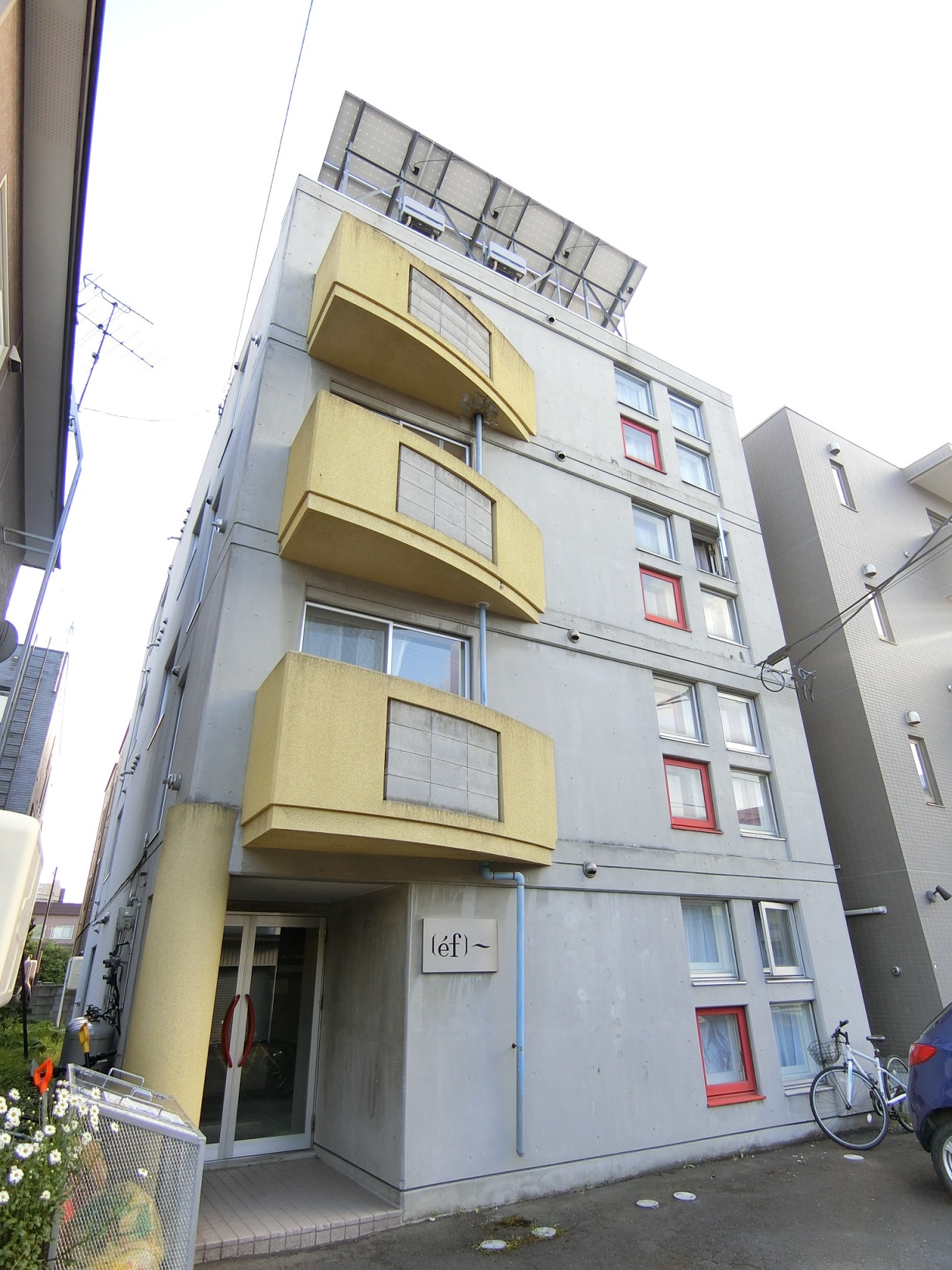 建物外観　おしゃれなデザイナーズルームです！！