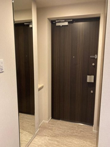 品川イーストシティタワーの玄関写真