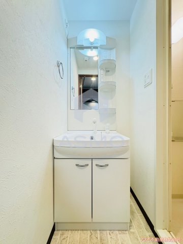 洗面設備　同マンション別部屋　参考写真