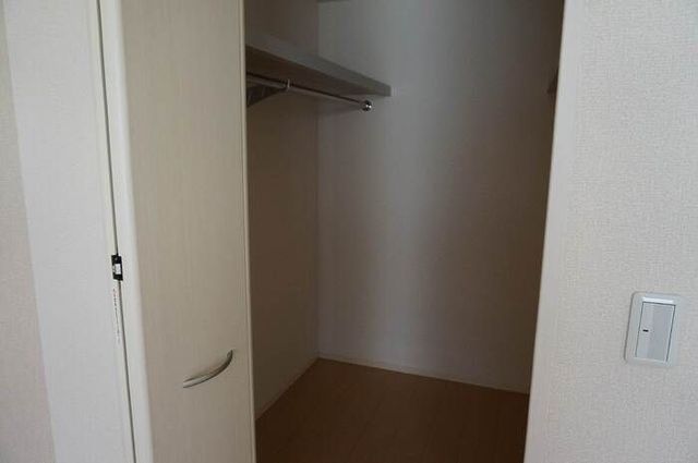 リビングタウン富士 A棟の内装写真