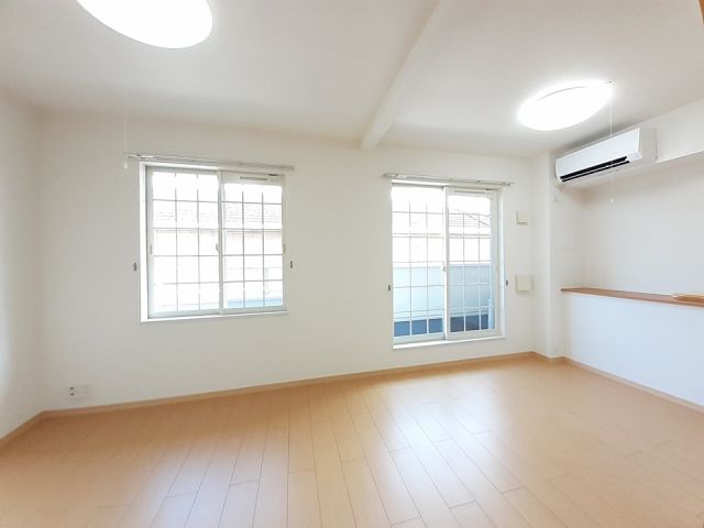 グランツ ひばりヶ丘 Bの居間写真