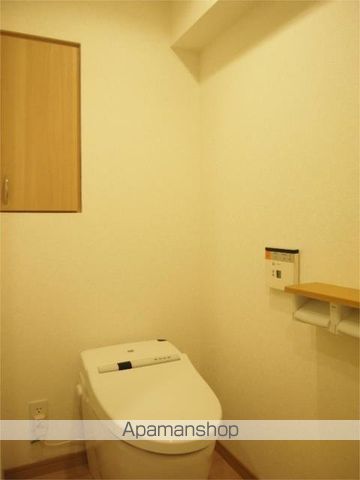 ルーブル泉岳寺前のトイレ写真