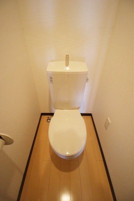 トイレ　清潔感のあるトイレです