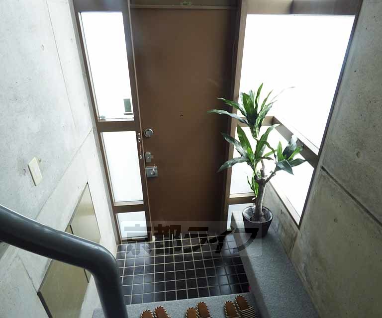 玄関　広い玄関です。