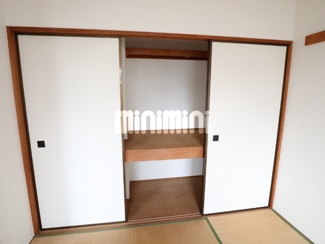 収納　６帖和室収納