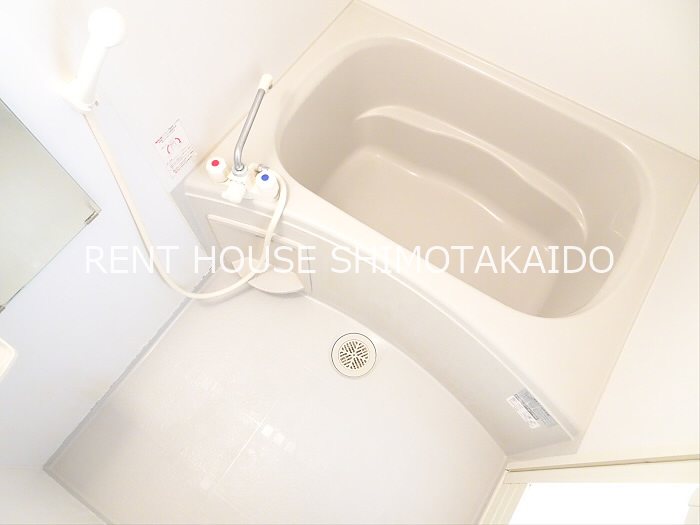 バス・シャワールーム　別号室の参考写真です。