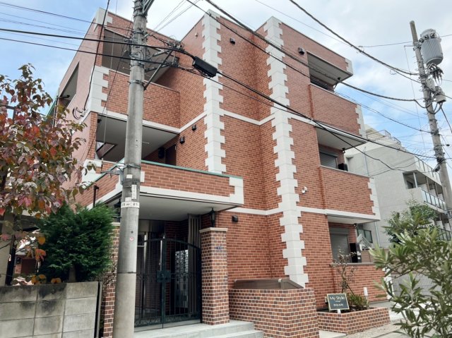 建物外観　お電話でお問い合わせを頂くとスムーズです♪