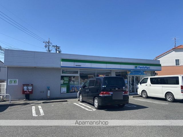 コンビニ　ファミリーマート清洲御園店（コンビニ）まで810m