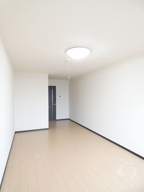 ＪＲ東海道本線 立花駅 徒歩12分 3階建 築15年の居間写真