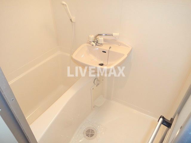 洗面設備　※別部屋のお写真になります
