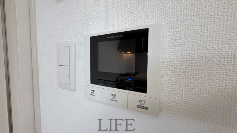 セキュリティ　モニター付きインターホン