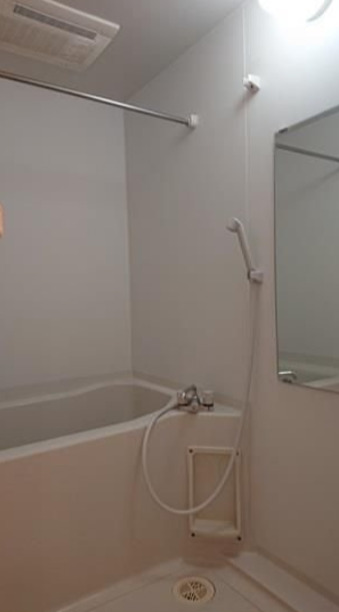 バス・シャワールーム　※別部屋の参考写真です。
