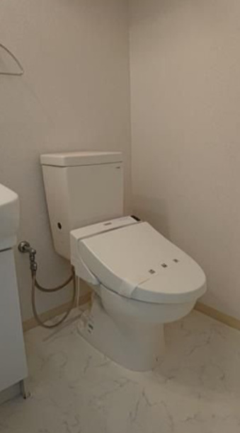 トイレ　※別部屋の参考写真です。