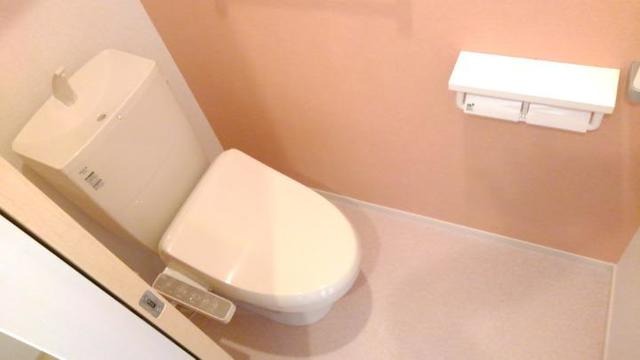 トイレ　図面と現状に相違がある場合には現状を優先