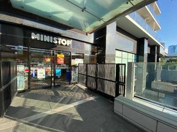 コンビニ　ミニストップシティタワーズ東京ベイ店（コンビニ）まで803m